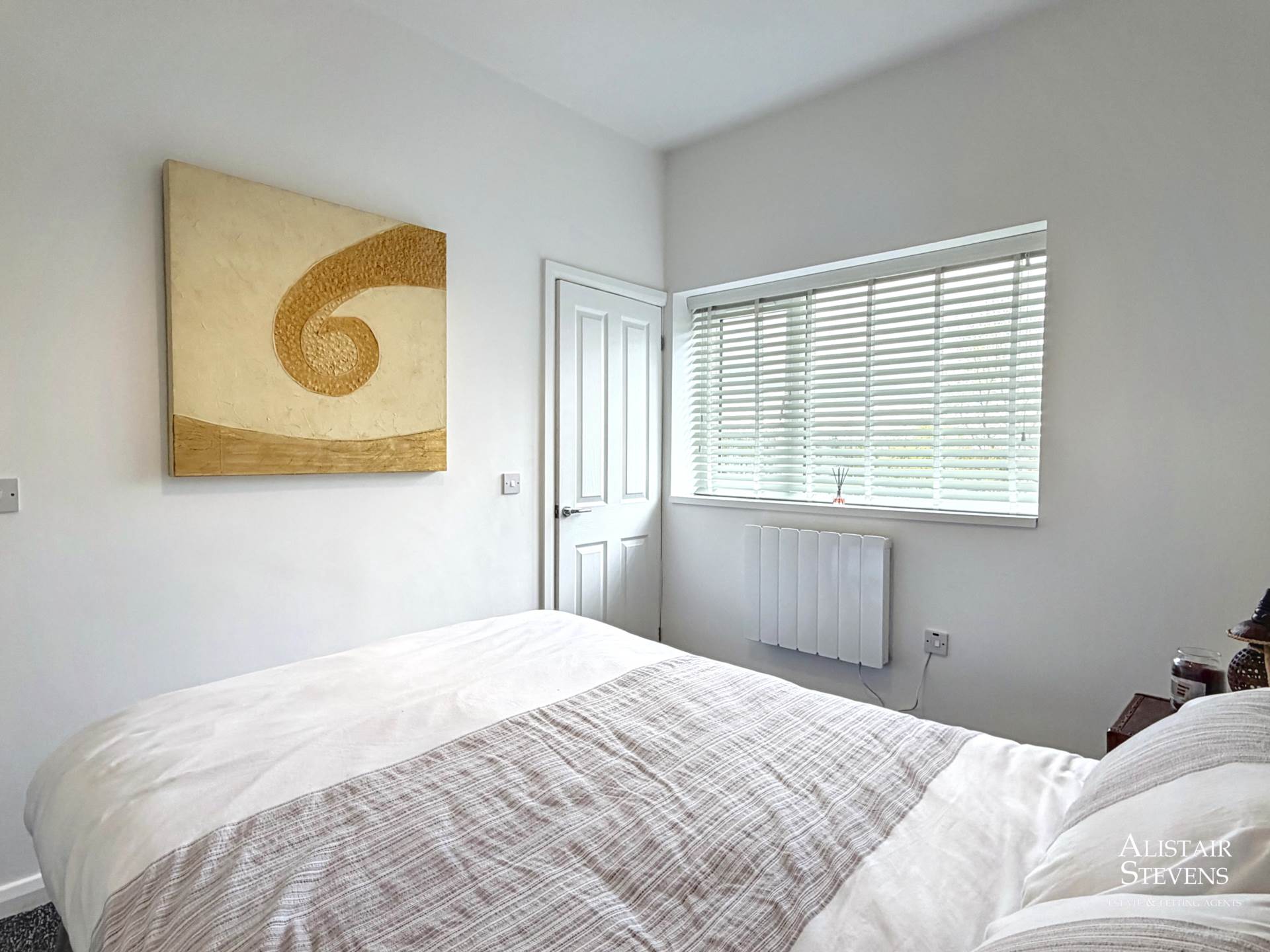 Perth Street, Heyside, Image 26