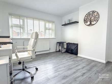 Perth Street, Heyside, Image 19