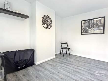 Perth Street, Heyside, Image 20