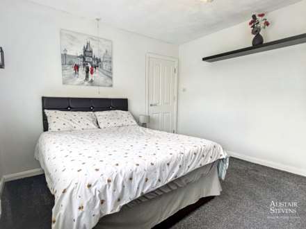 Perth Street, Heyside, Image 22