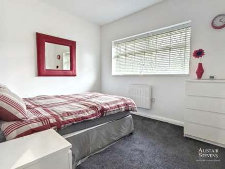 Perth Street, Heyside, Image 23