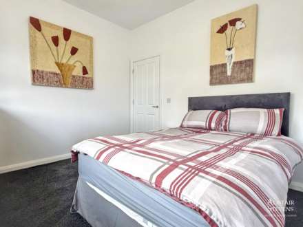 Perth Street, Heyside, Image 24