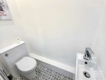 Perth Street, Heyside, Image 27