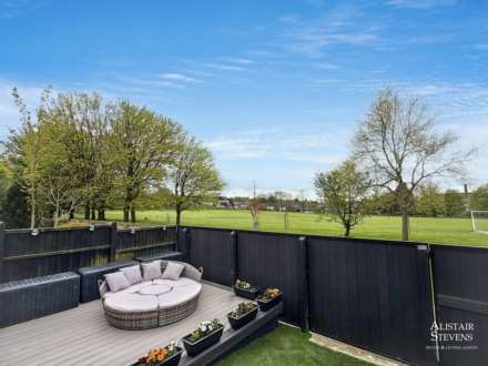 Perth Street, Heyside, Image 31