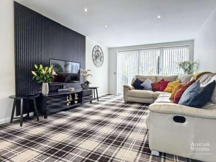 Perth Street, Heyside, Image 5