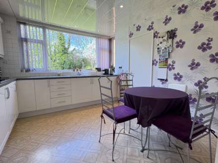 Broadway, Chadderton, Image 10