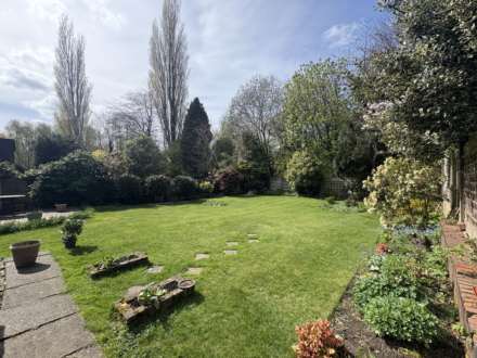 Broadway, Chadderton, Image 30