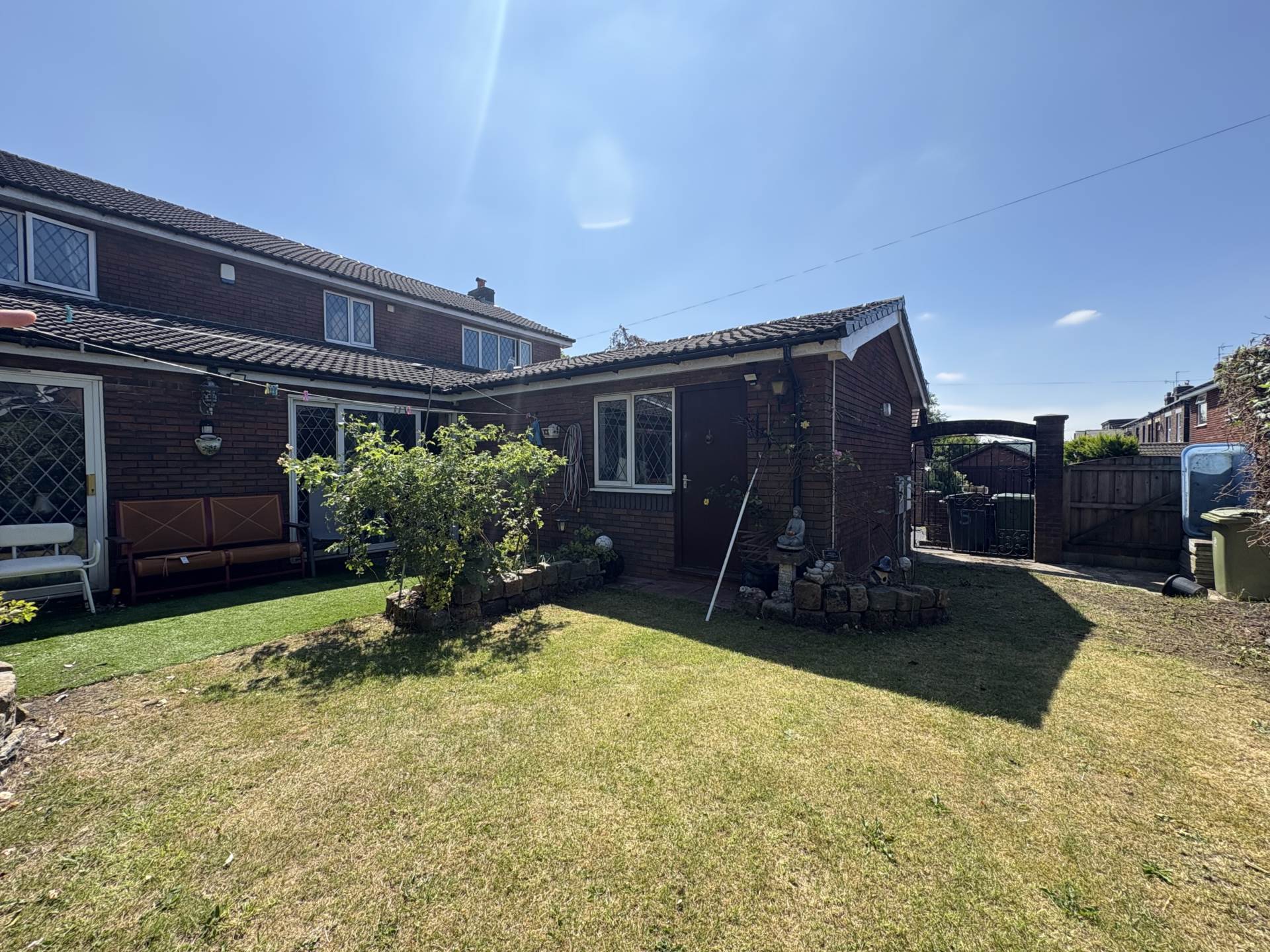 Marches Close, Royton, Oldham, Image 23