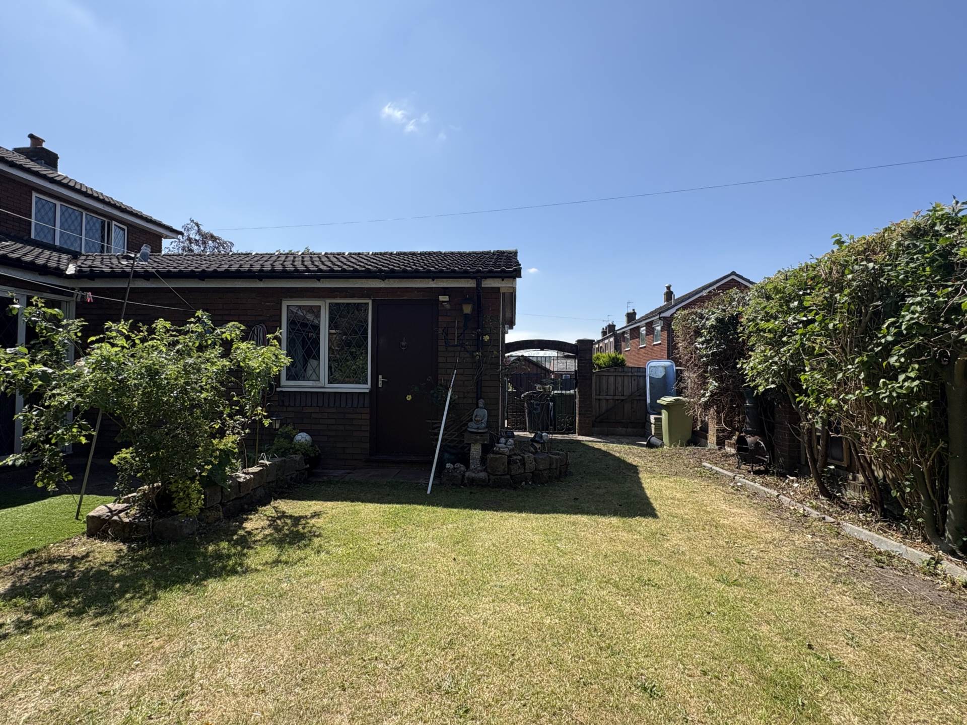 Marches Close, Royton, Oldham, Image 24