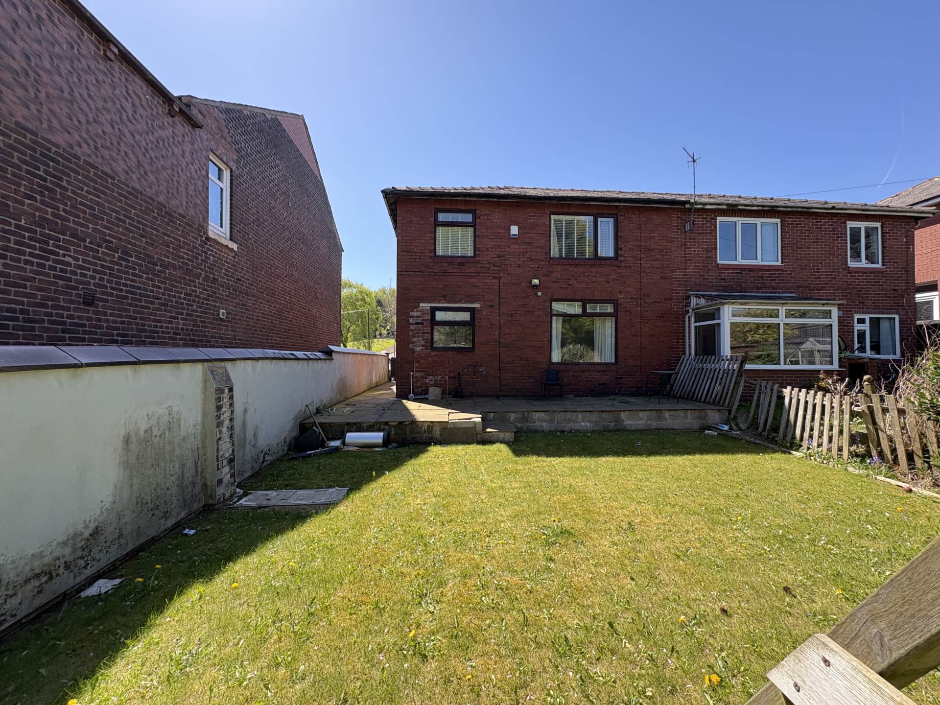 Edge Lane Road, Oldham, Image 13