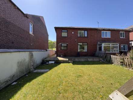 Edge Lane Road, Oldham, Image 13