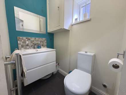 Edge Lane Road, Oldham, Image 6