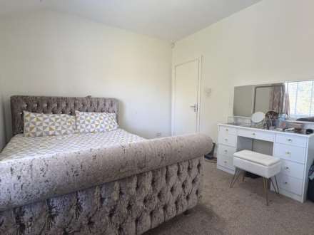 Edge Lane Road, Oldham, Image 8
