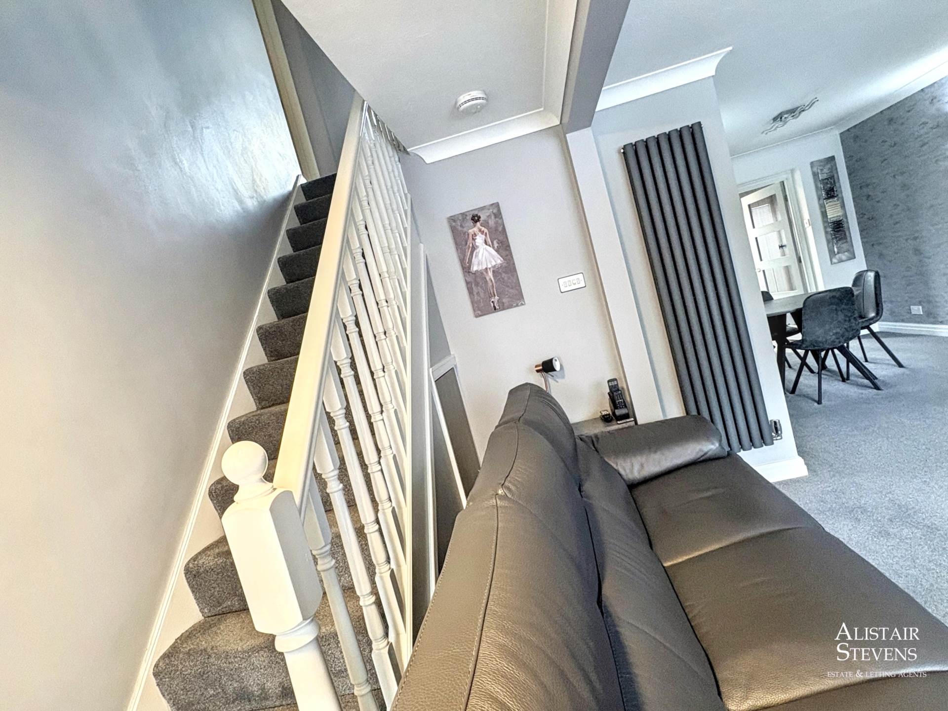 St James Close, Thornham, Rochdale, Image 2
