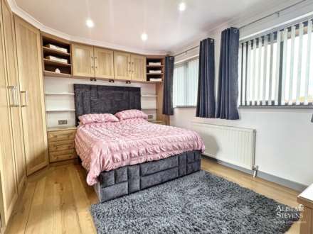 St James Close, Thornham, Rochdale, Image 11