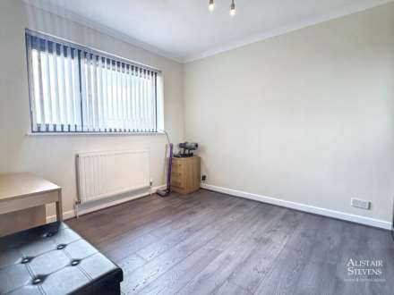 St James Close, Thornham, Rochdale, Image 17