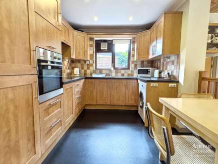 St James Close, Thornham, Rochdale, Image 23