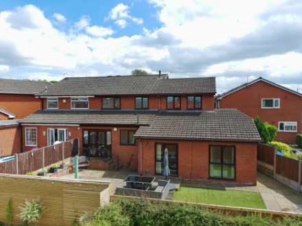 St James Close, Thornham, Rochdale, Image 31