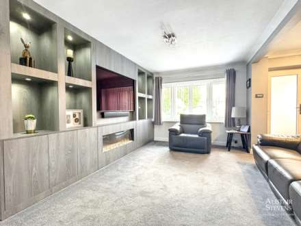 St James Close, Thornham, Rochdale, Image 5