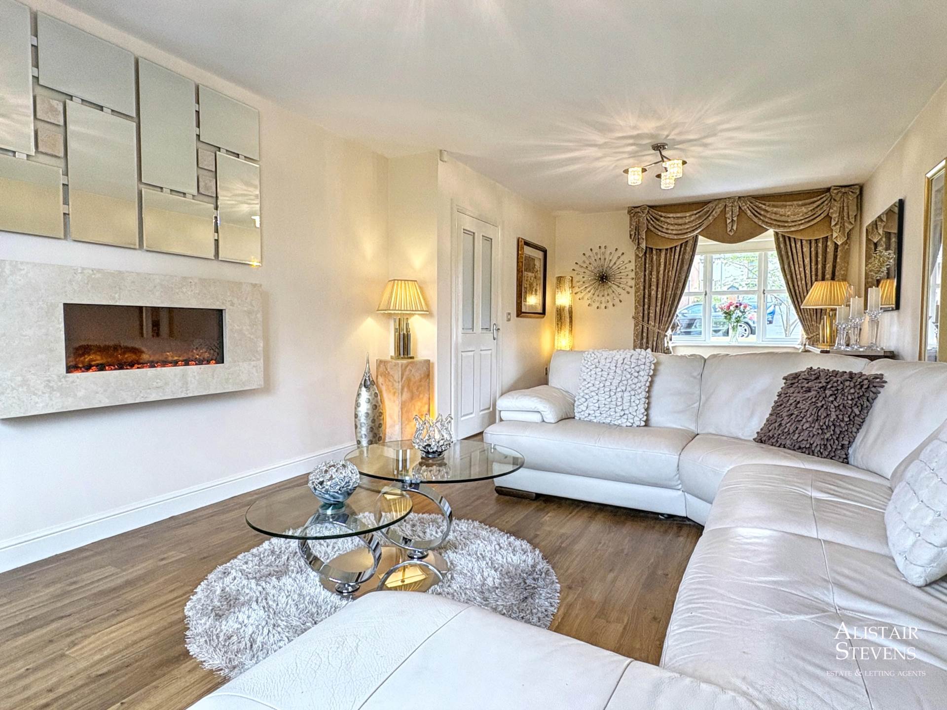 Highthorne Green, Royton, Image 5