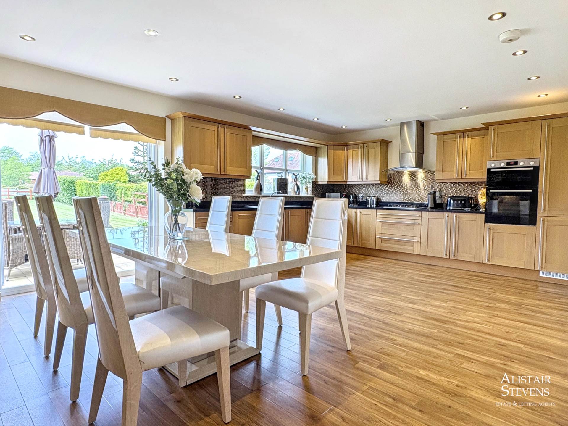 Highthorne Green, Royton, Image 9