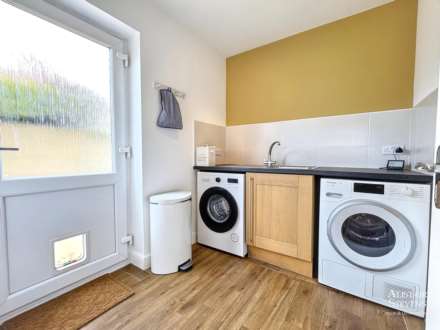 Highthorne Green, Royton, Image 11