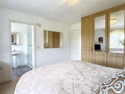 Highthorne Green, Royton, Image 24