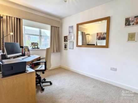 Highthorne Green, Royton, Image 26