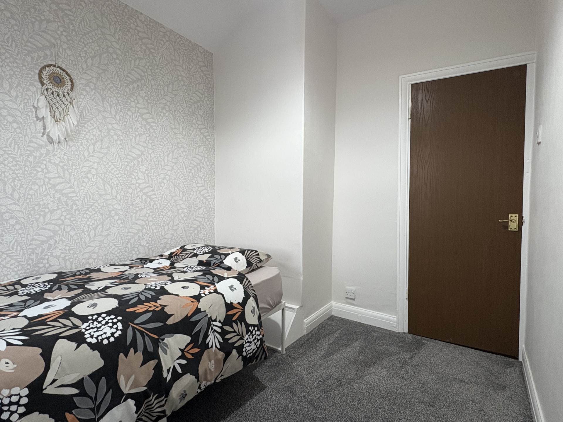 Parkway, Chadderton, Image 11