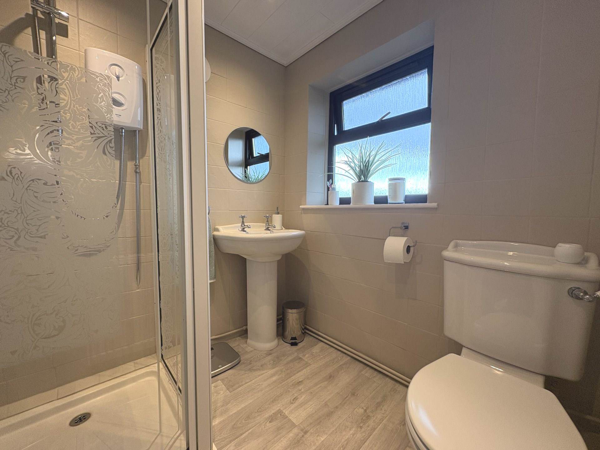 Parkway, Chadderton, Image 12