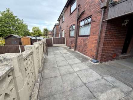 Parkway, Chadderton, Image 14