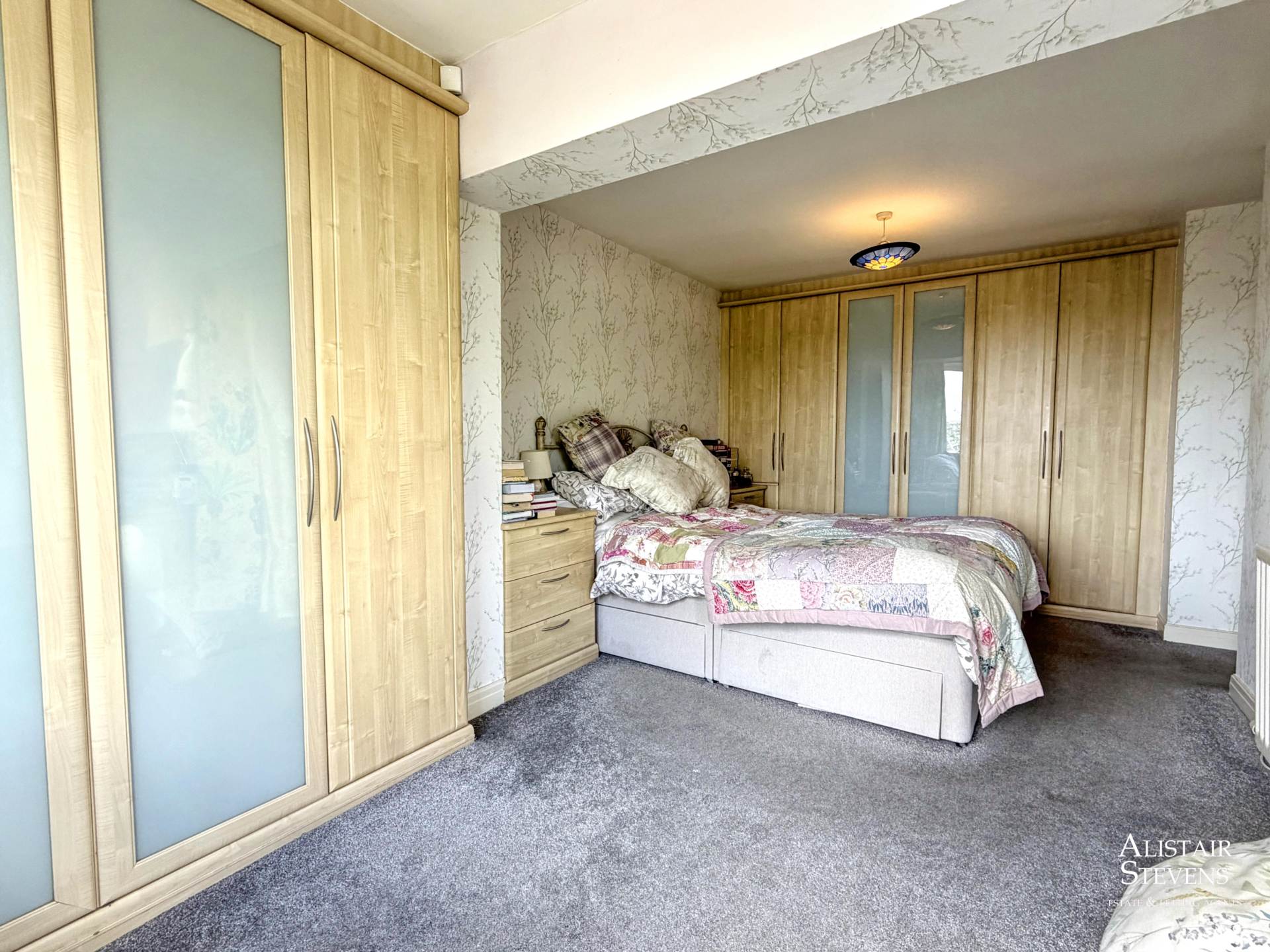 Heather Avenue, Shaw, Image 20
