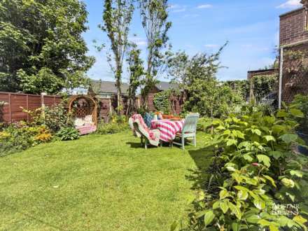 Heather Avenue, Shaw, Image 30