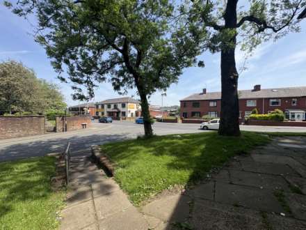 Turf Lane, Royton, Oldham, Image 2
