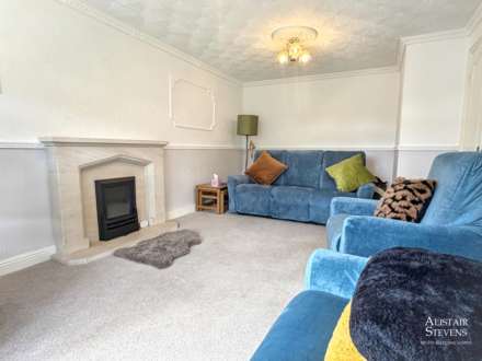 Arnside Avenue, Chadderton, Image 4