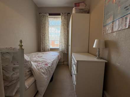 Thatch Leach, Chadderton, Oldham, OL9, Image 12