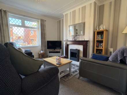 Thatch Leach, Chadderton, Oldham, OL9, Image 16