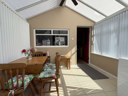 Thatch Leach, Chadderton, Oldham, OL9, Image 3