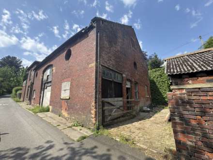 Nodgate Farm Barn, Cragg Road, Chadderton, Oldham, Image 4
