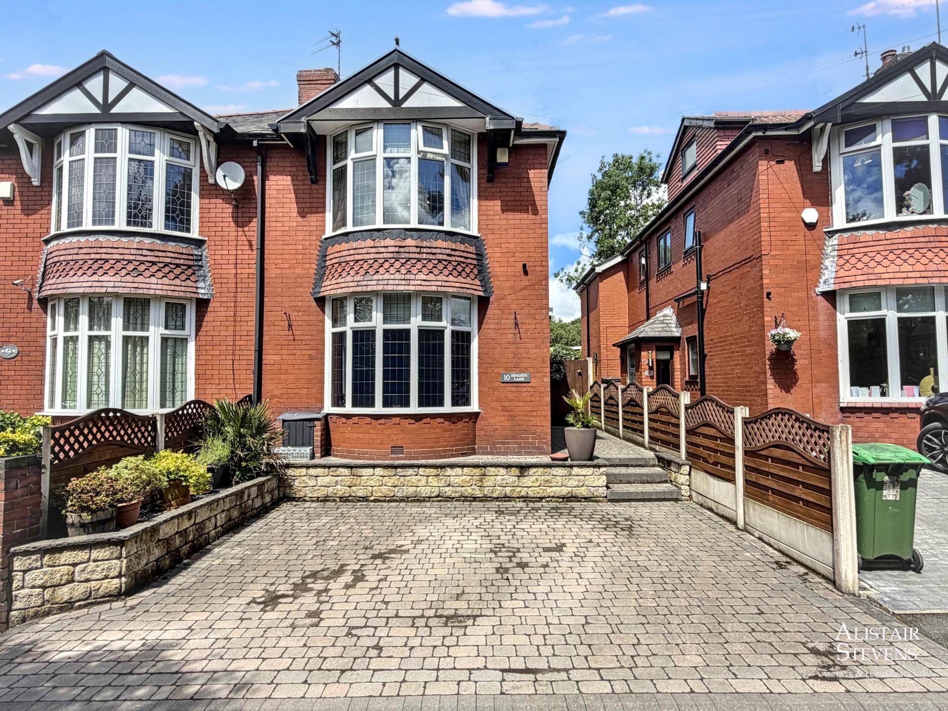 Heights Lane, Oldham, Image 1