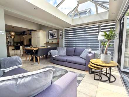 Heights Lane, Oldham, Image 12