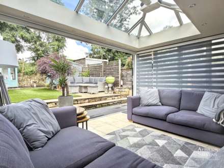 Heights Lane, Oldham, Image 13