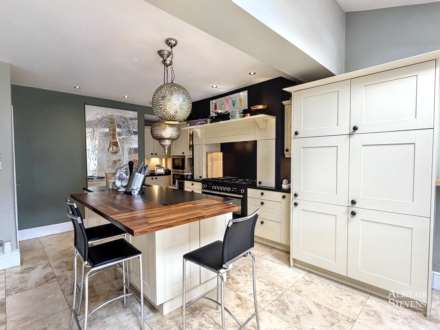 Heights Lane, Oldham, Image 8