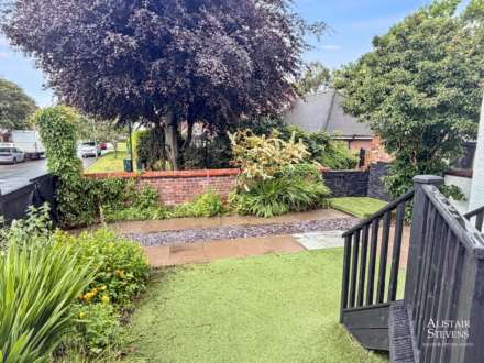 Tandle Hill Terrace, Rochdale, Image 2