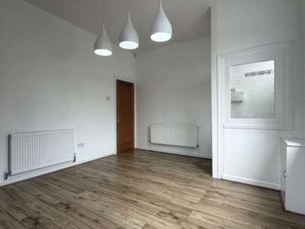 Tandle Hill Terrace, Rochdale, Image 4