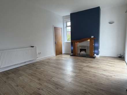 Tandle Hill Terrace, Rochdale, Image 6