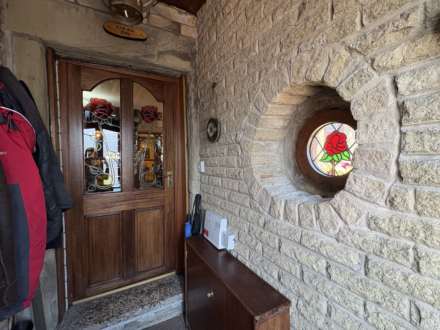 Grains Bar, Oldham, Image 4