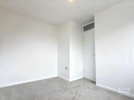 Crompton Street, Oldham, Image 11