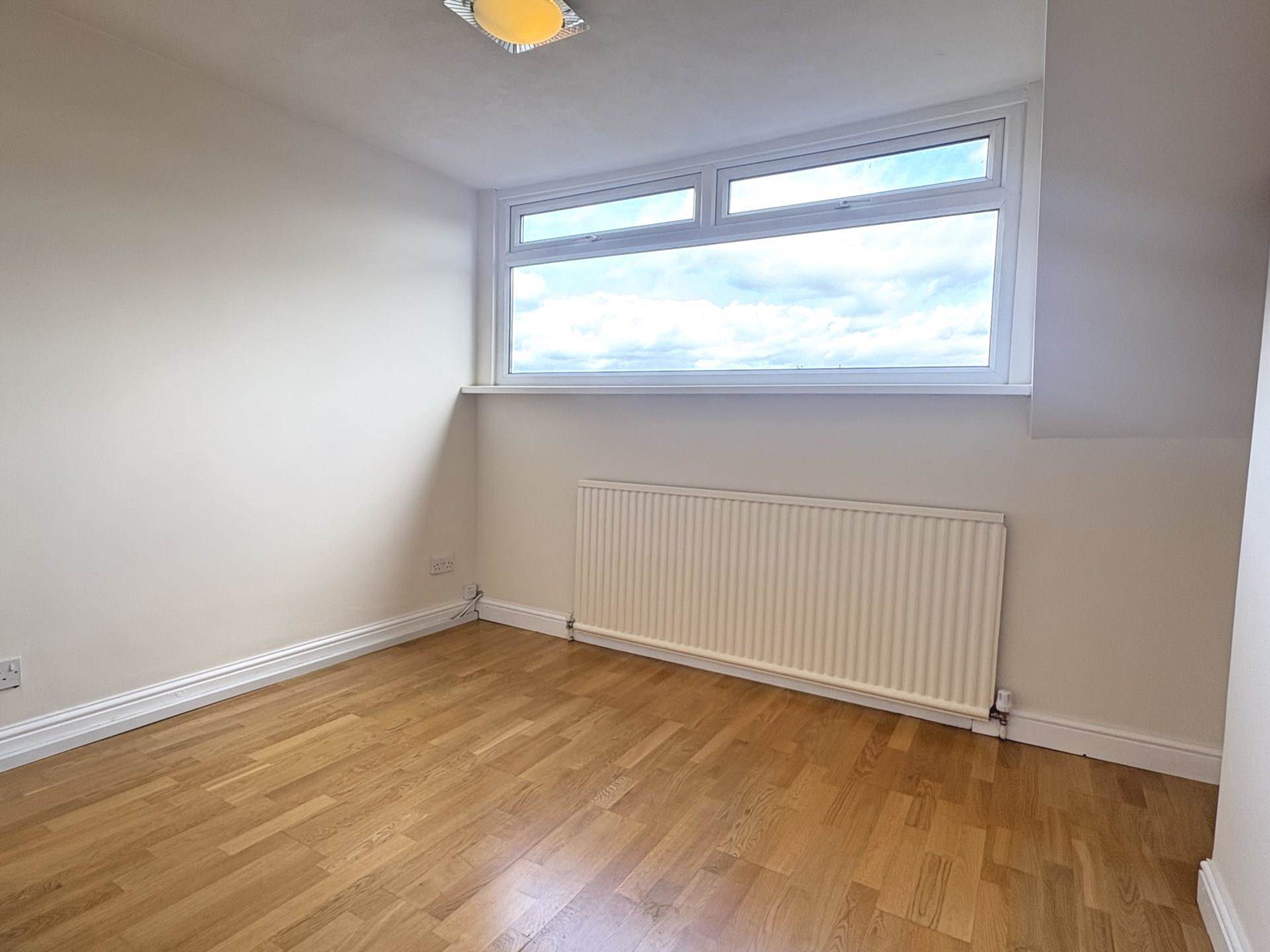Carlton Way, Royton, Image 11