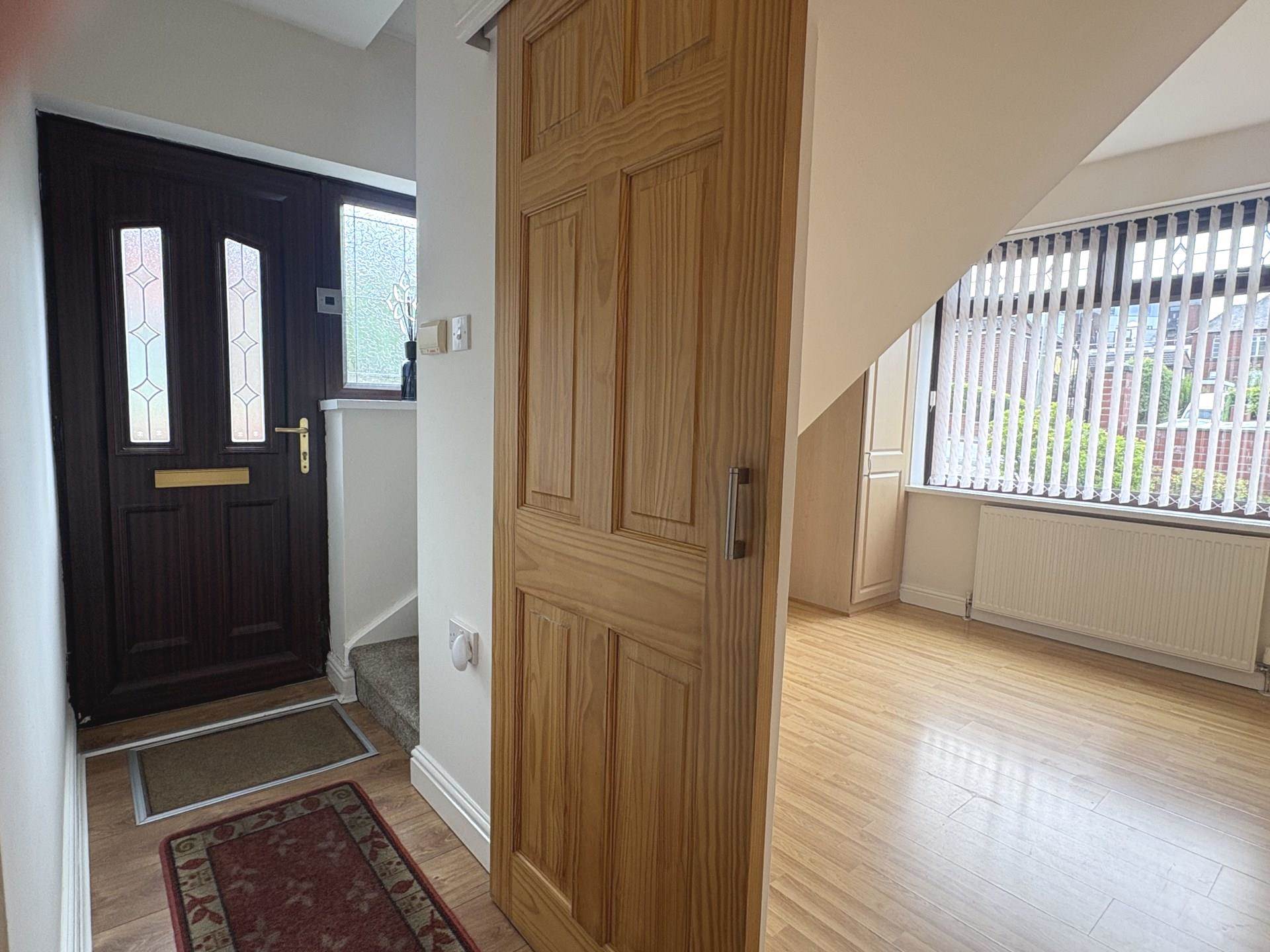 Carlton Way, Royton, Image 4